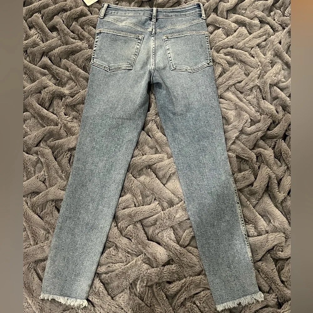 NWT Free People Raw High Rise Jeggings size 27w;indigo blue